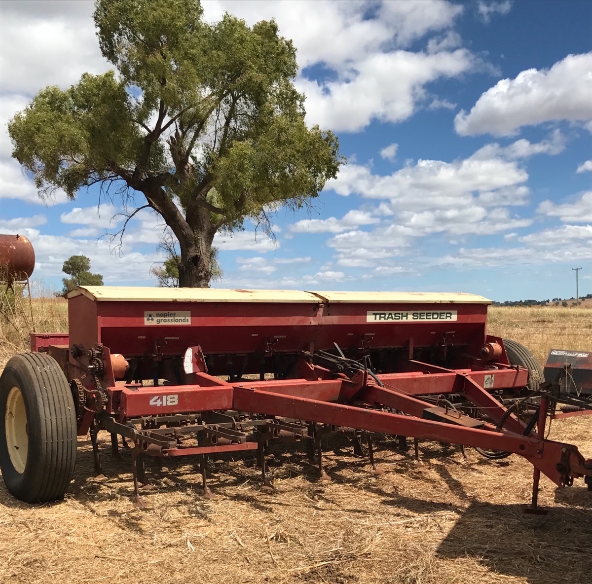 Napier Grasslands 418 Trash Seeder Combine Machinery